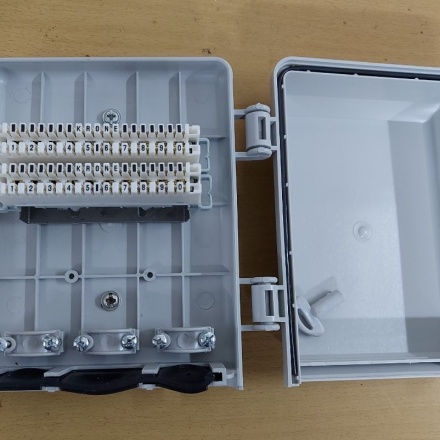 HỘP NỐI DÂY ĐIỆN THOẠI 10 - 20 ĐÔI (CHƯA BAO GỒM PHIẾN KRONE)