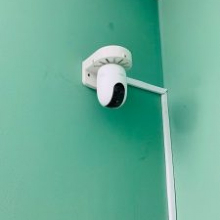 Chân đế L treo tường cho camera IMOU, Ezviz